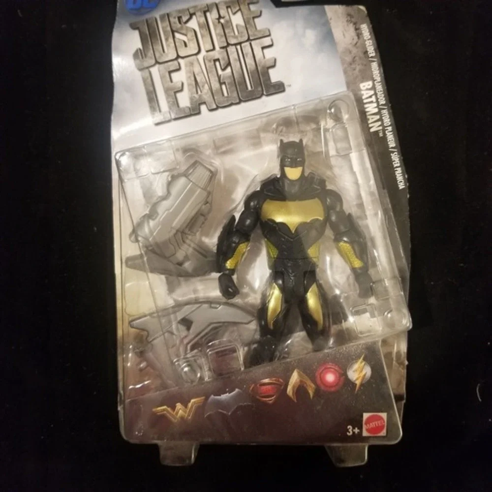 Mattel Justice League Action Figures, Batman, Superman, and The Flash‎
